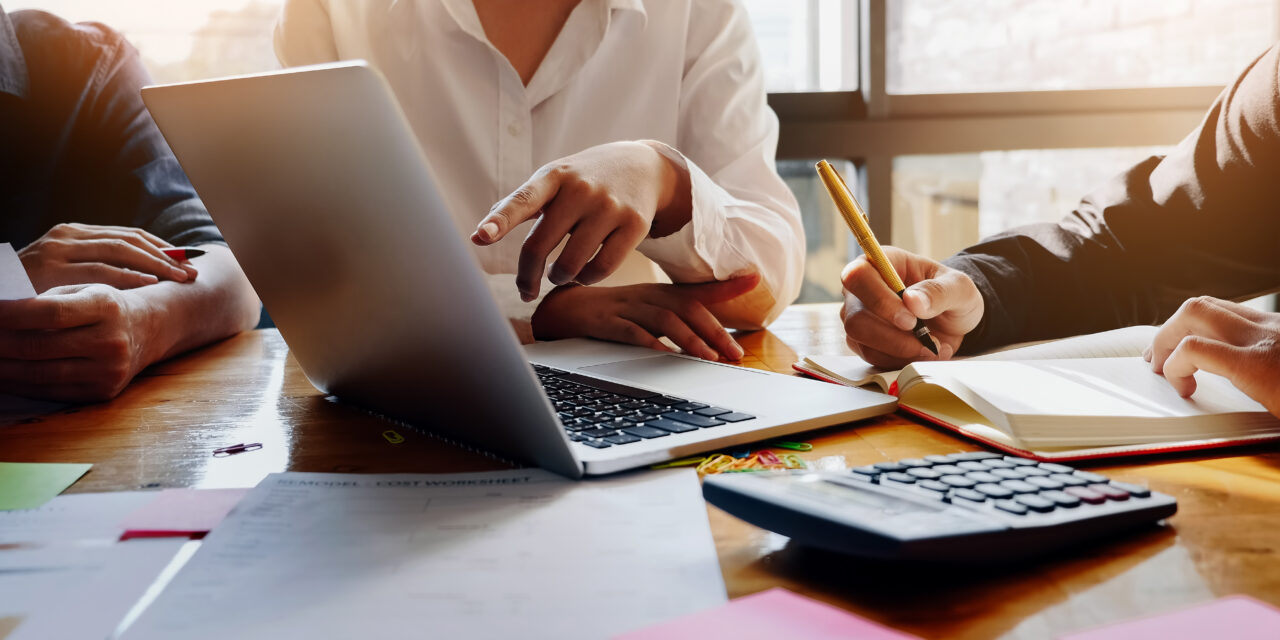 How Market Conditions Affect Business Valuation and Sale Timing
